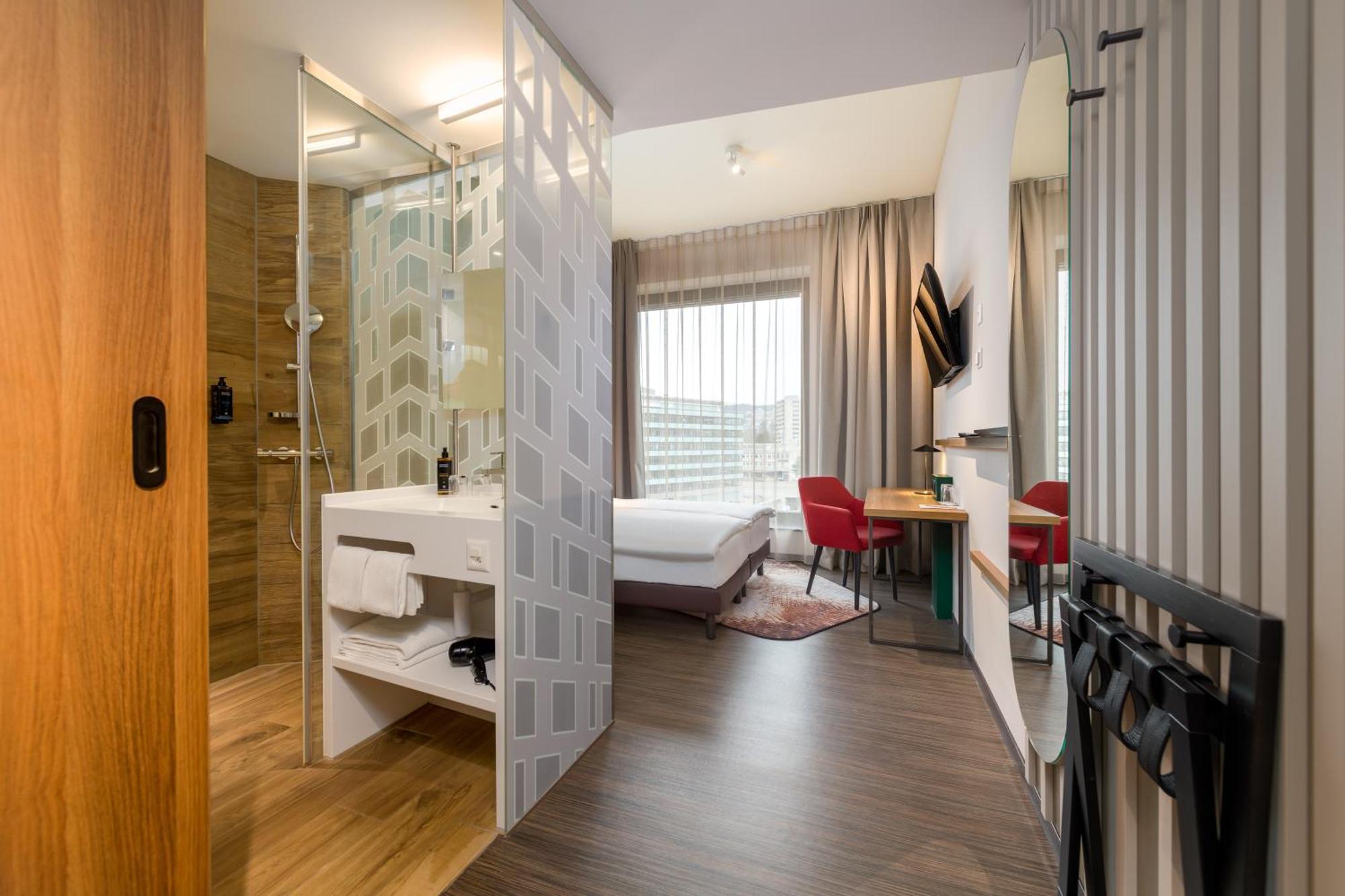 Mercure Zuerich City Room photo