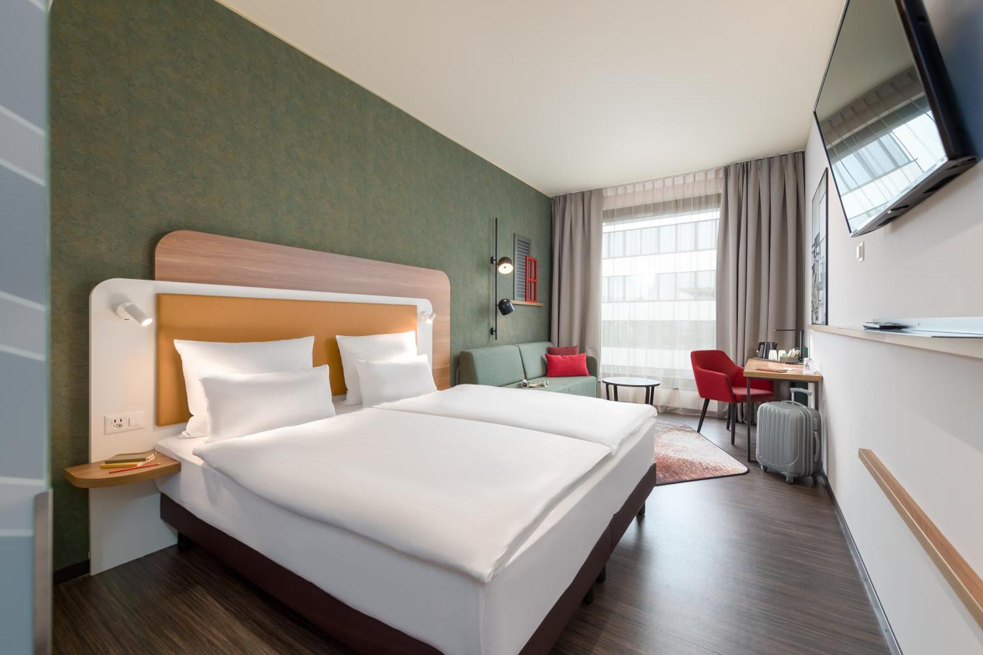Mercure Zuerich City Room photo